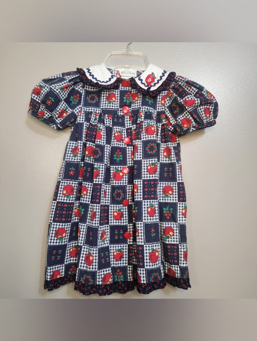Vintage 80s Rare Editions Dress with Apple Print and White Collar Size 4